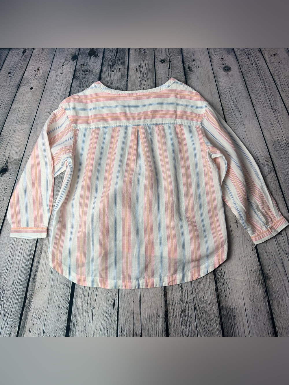 L.L. Bean 100% Linen Pastel Striped V-Neck Top Lightweight Boho Beach Vacation M - Picture 3 of 10